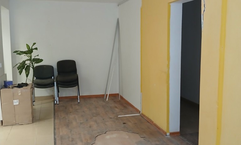 Продаж нежитлові приміщення в центрі селища Козова Тернопільської області