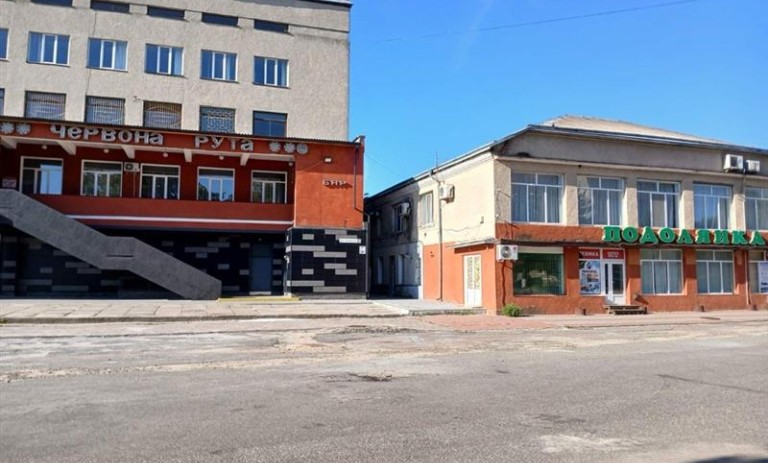 Продаж нежитлові приміщення в центрі селища Козова Тернопільської області