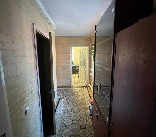 Добровільний продаж іпотечного майна у м. Києві, вул. Рилєєва (будинок та земельна ділянка).