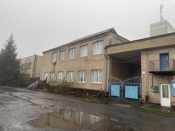 ІПОТЕКА. Комплекс будівель і споруд, загальною площею 9043,7 кв.м., що знаходиться за адресою: Черкаська область, Звенигородський район, м. Звенигородка, вулиця Небесної Сотні (колишня назва вулиця Піонерська), будинок 1