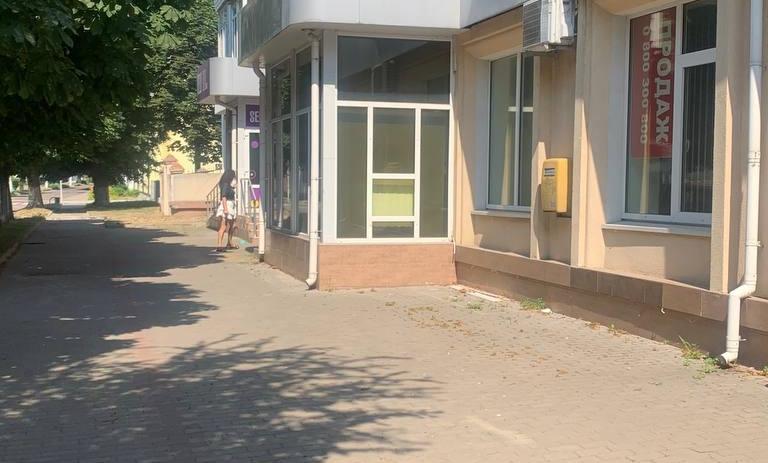 Нежитлова приміщення в центрі міста Здолбунів, Рівненської області