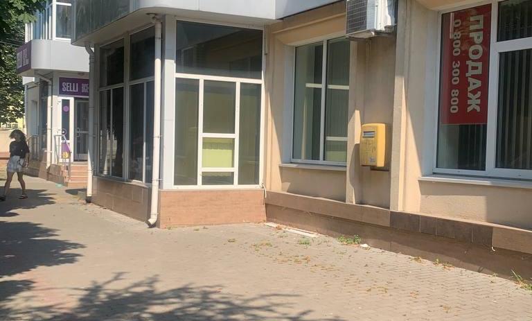 Нежитлова приміщення в центрі міста Здолбунів, Рівненської області